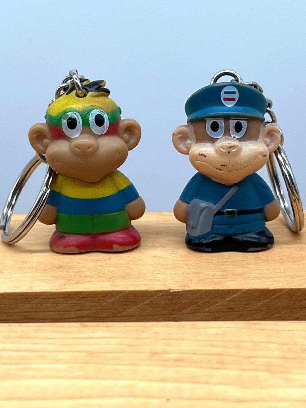 VTG 1980's STAR AWARDS Monkey Key Chains Lot 2 School Fundraiser Prize Retro 80s